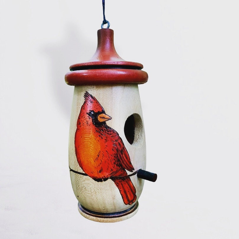Handmade Cardinal Birdhouse for Humminbirds: Wooden Bird Art, Personalizable Gift