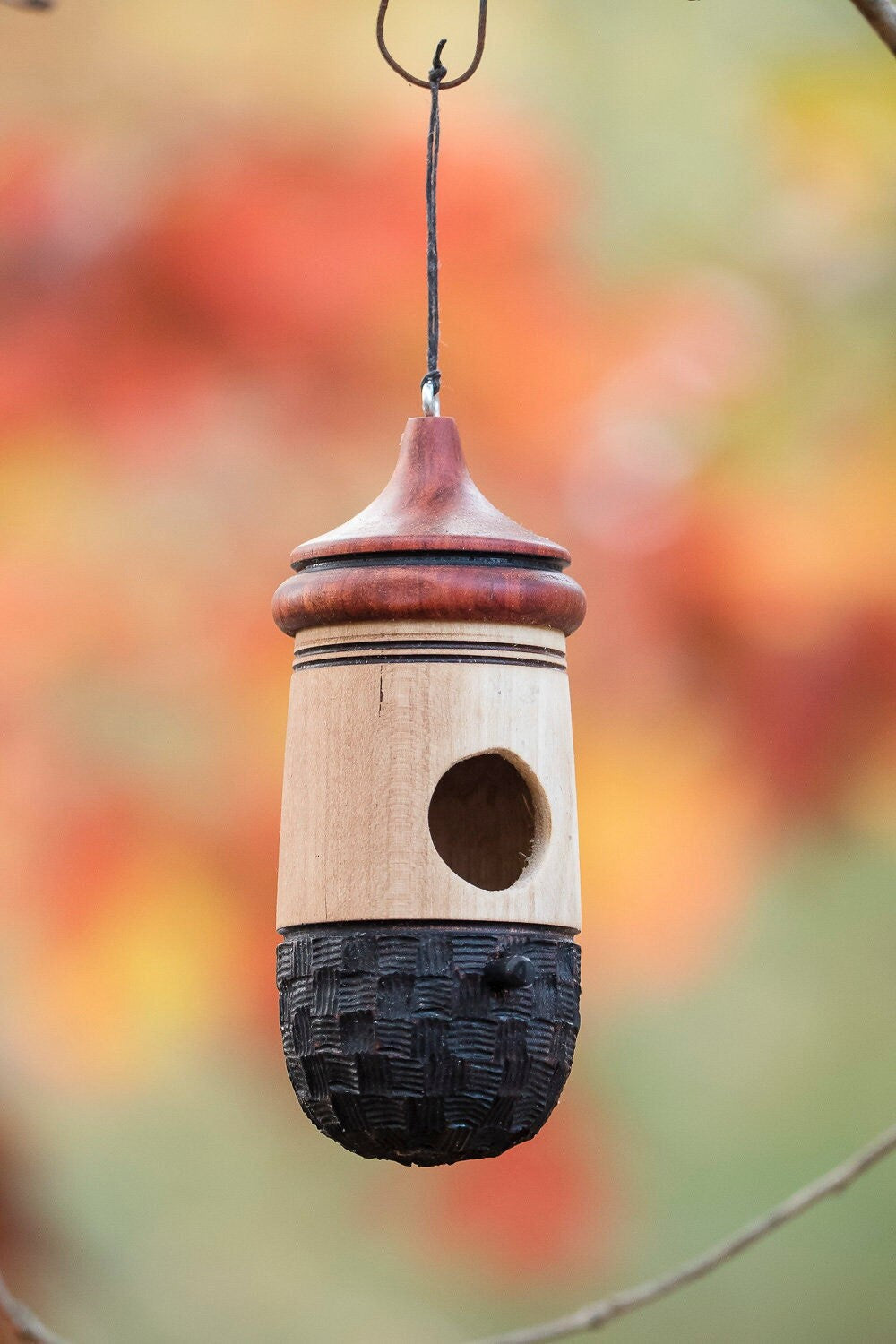 Handmade Hummingbird Birdhouse: Woodburnt Basketweave Design, Garden Decor